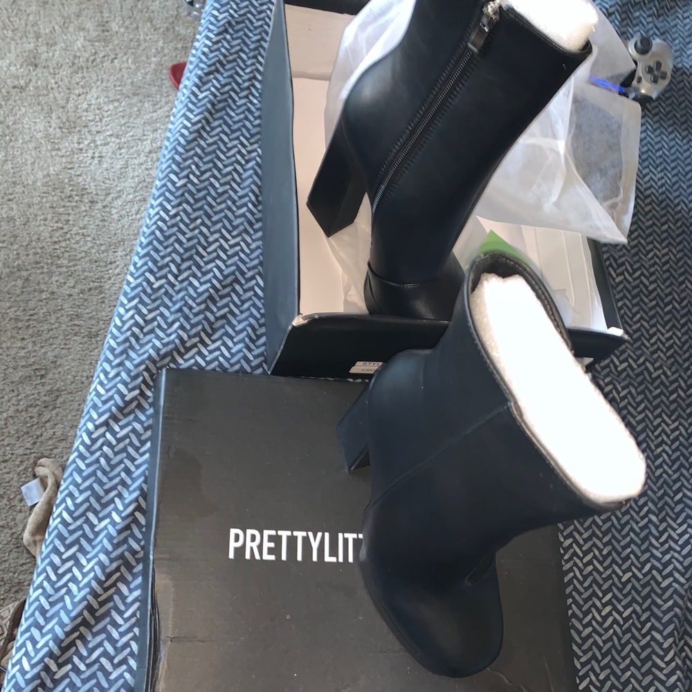 PLT leather ankle boots
